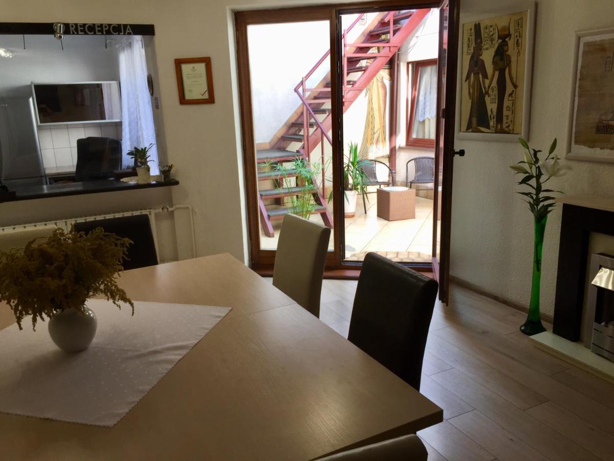 A-Piramida Apartment Wroclaw Ngoại thất bức ảnh