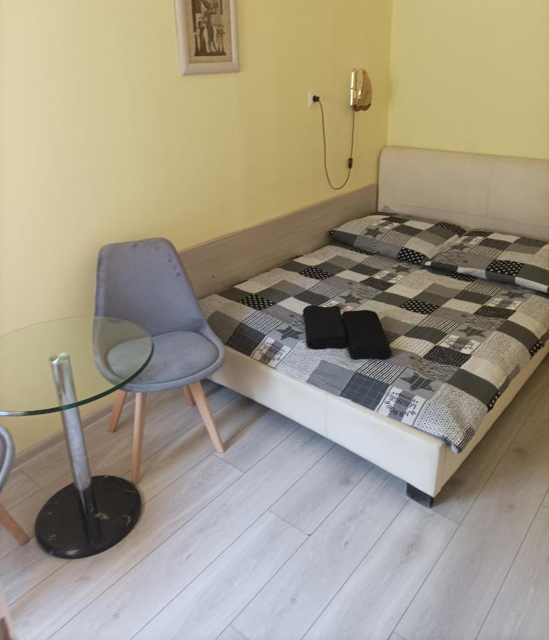 A-Piramida Apartment Wroclaw Ngoại thất bức ảnh