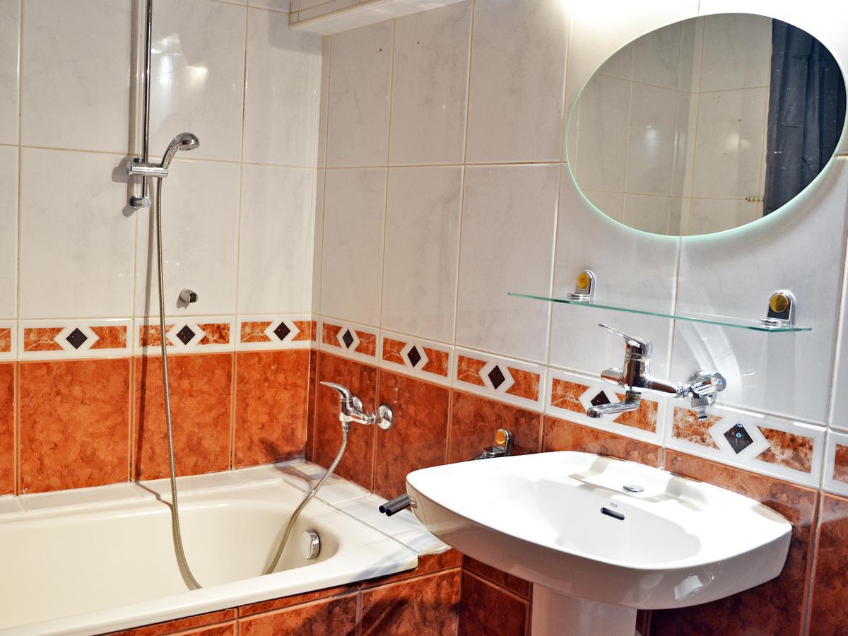 A-Piramida Apartment Wroclaw Ngoại thất bức ảnh