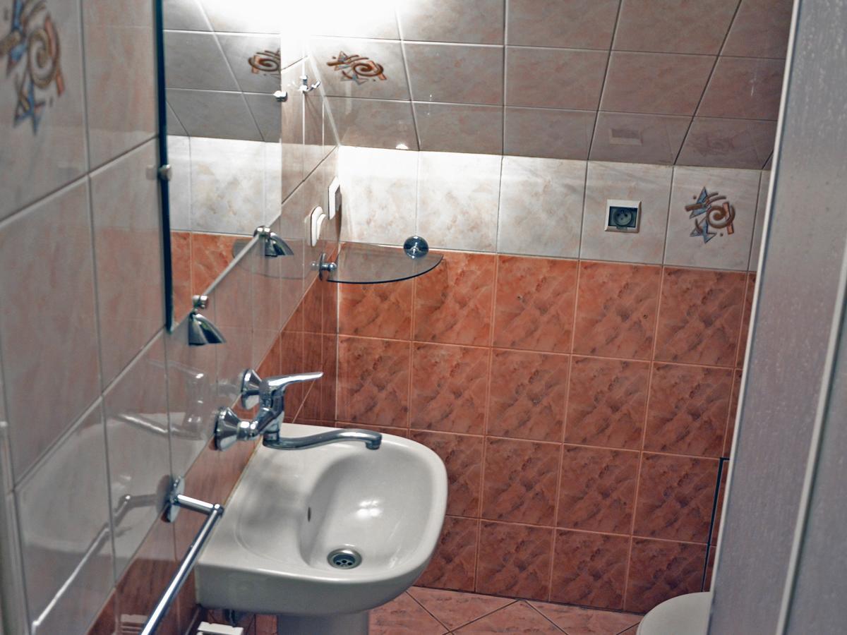 A-Piramida Apartment Wroclaw Ngoại thất bức ảnh